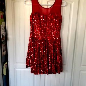 Ladies skate dress medium.